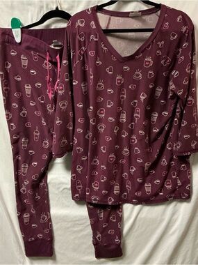 Cozy Coffee Cup Print Pajama Set - Burgundy